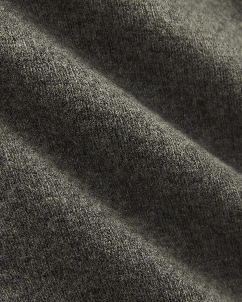 Luxe Merino Relaxed Turtleneck | Heathered Charcoal