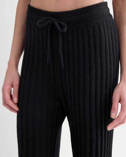Straight-Leg Pant in Wool Cashmere | Black